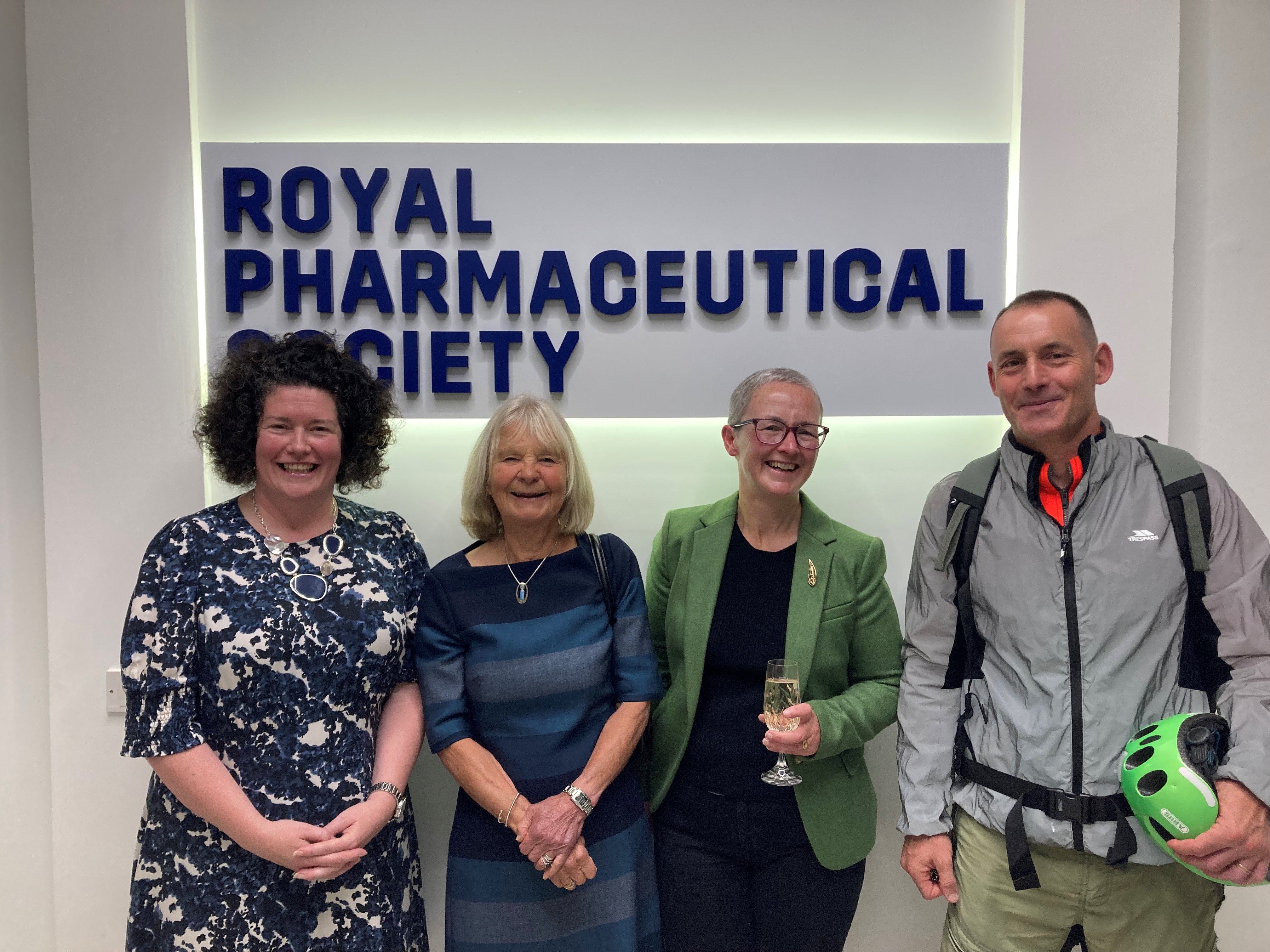 6 new Fellows and Consultants in Scotland 