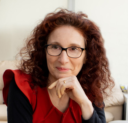 Photo of Professor Nina Barnett
